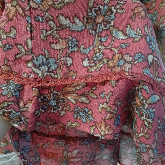 Blouse - Picture 8 of 10